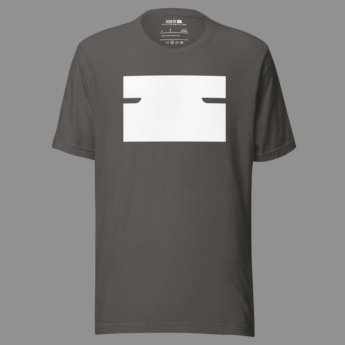A grey cotton unisex graphic tee with letter I.