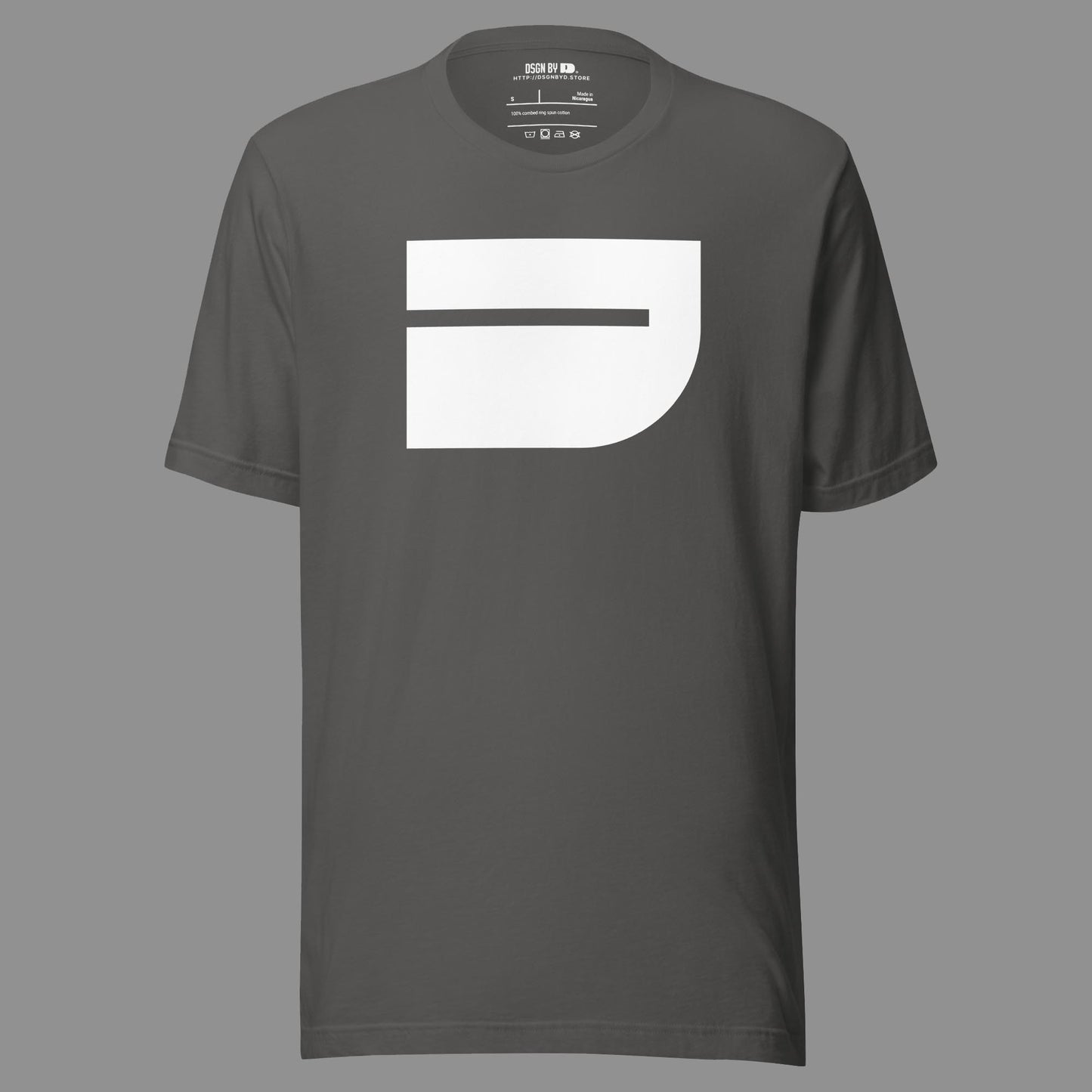 A grey cotton unisex graphic tee with letter J.