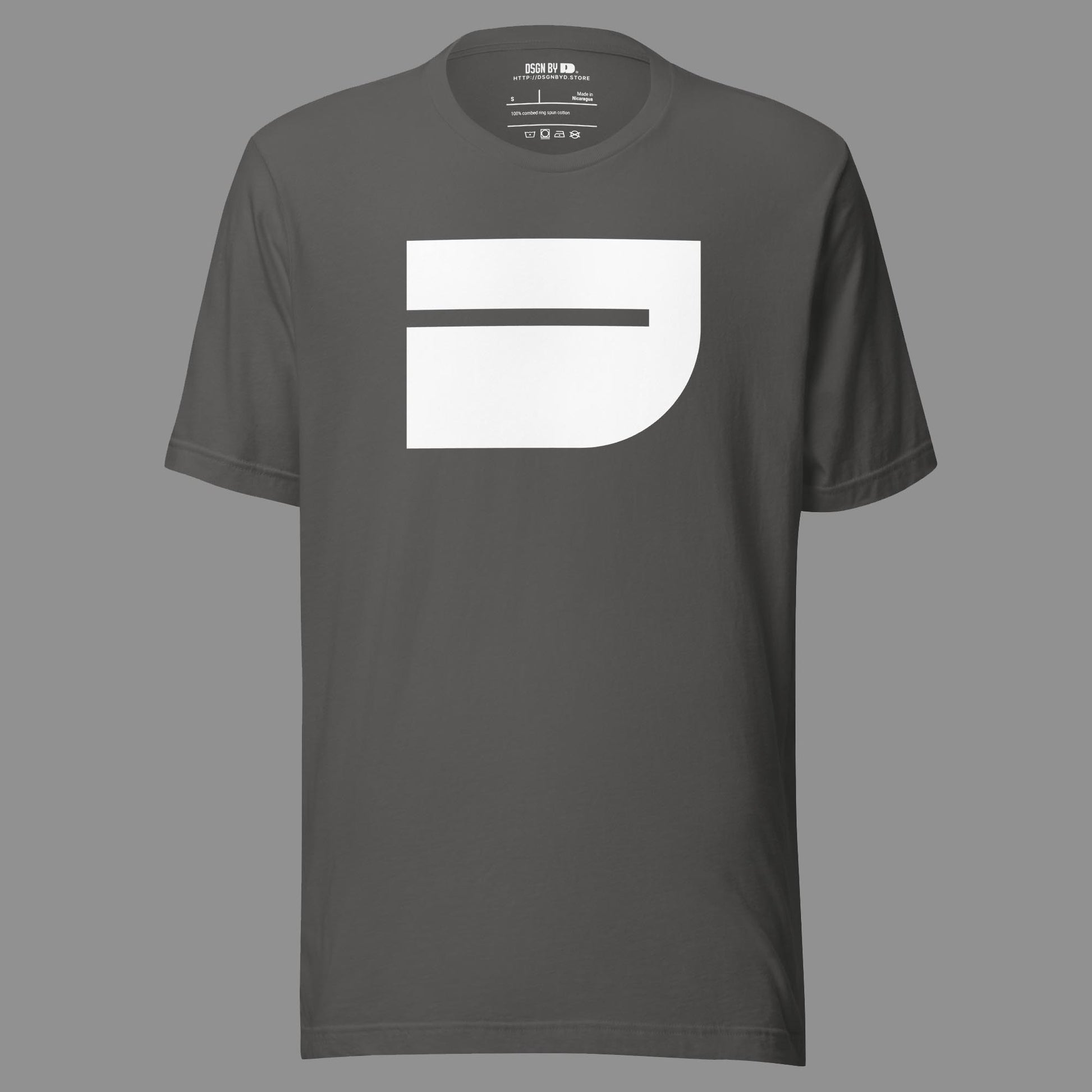 A grey cotton unisex graphic tee with letter J.